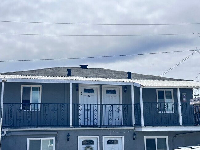 Foto del edificio - 4734 E 57th St
