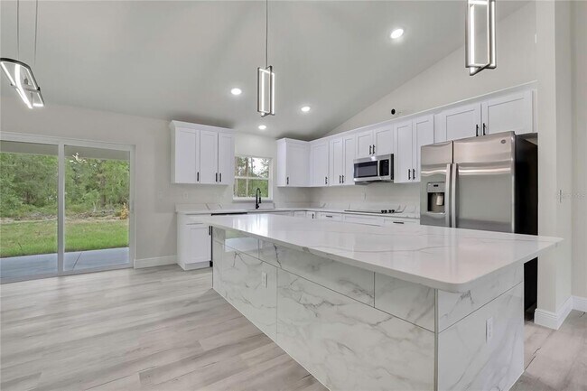 Building Photo - 3261 W Viking Ln