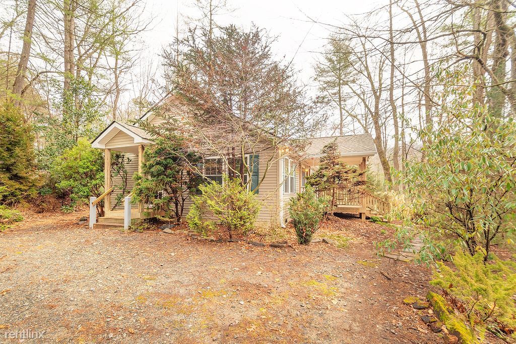 Primary Photo - 3 br, 2 bath House - 172 Moffitt Road