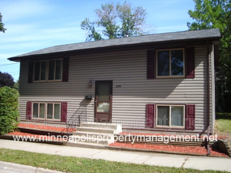 Primary Photo - 3600 3rd St NE
