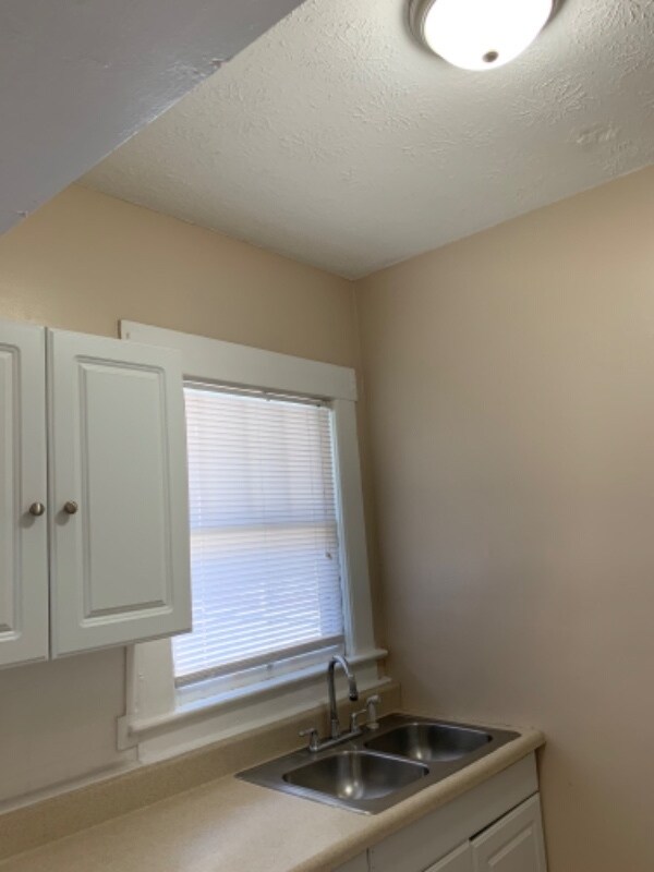 Building Photo - 2157 Gilmore St