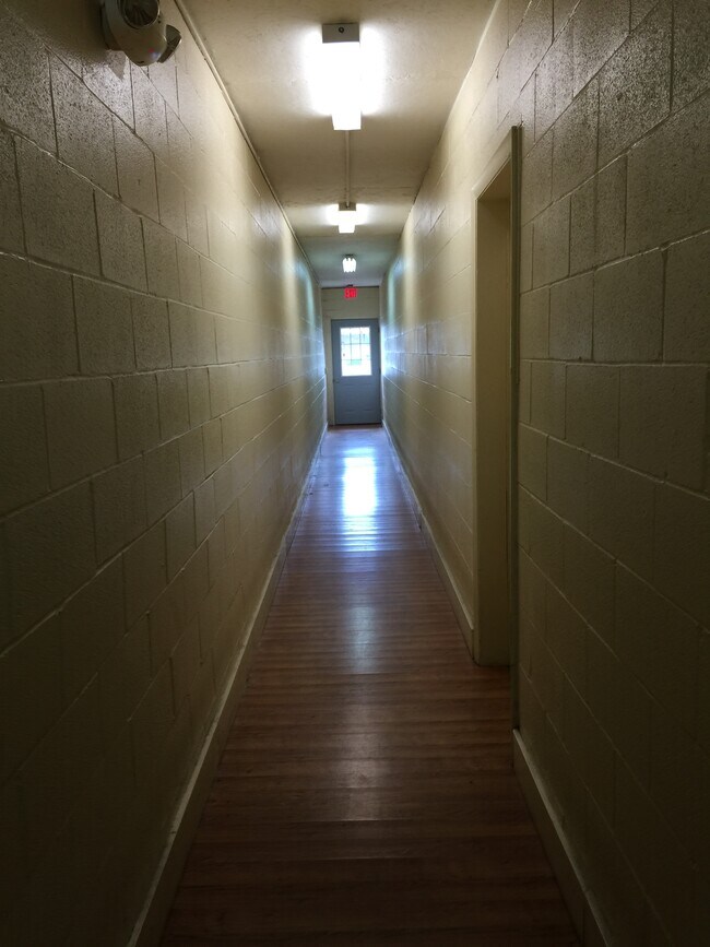 Foto del edificio - Broadway Apartments