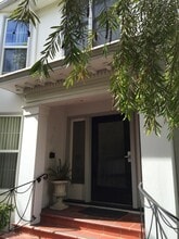 Building Photo - 515 N El Camino Real