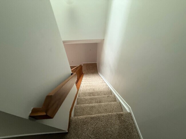 Building Photo - 43449 Arbor Way W