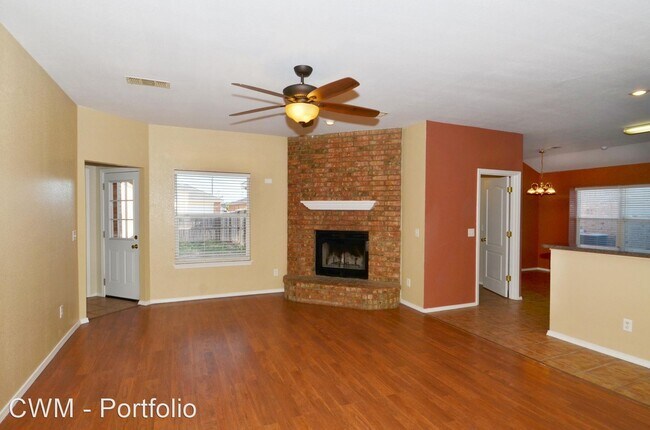 Building Photo - 4 br, 2 bath House - 1128 Pike Peak