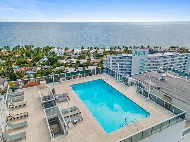 Building Photo - 2841 N Ocean Blvd