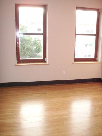 Foto del edificio - 3 bedroom in Boston MA 02120