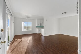 Building Photo - 809 Edgewood St