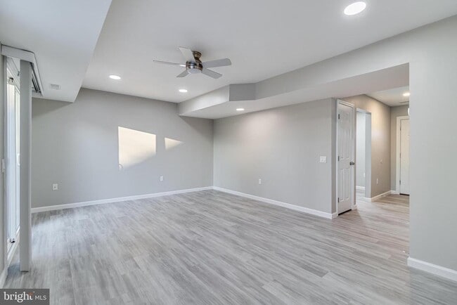 Building Photo - 4651 Grosbeak Pl