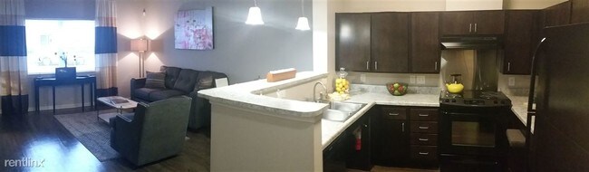 Foto del edificio - 1100 W 30th St