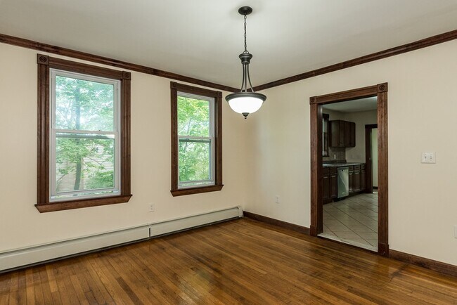 Building Photo - 18 Tarbell Ave
