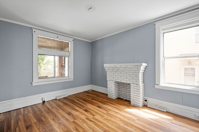 Building Photo - 921 15th St