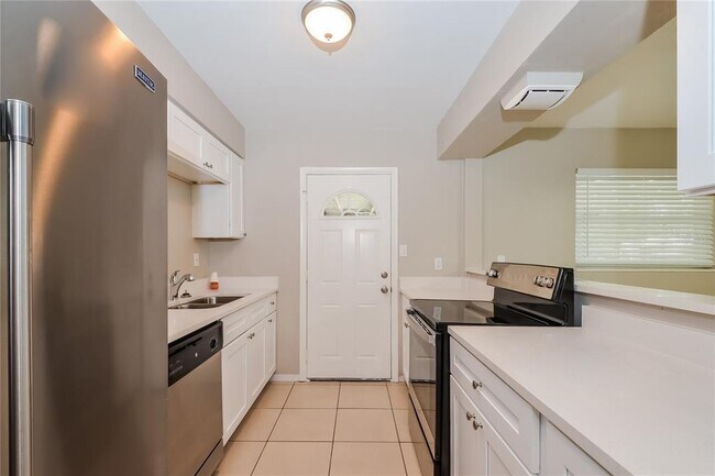 Foto del edificio - 3211 21st Ave Dr W