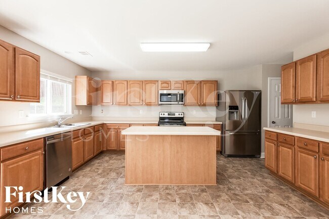 Building Photo - 10620 Bur Oak Dr