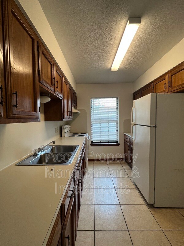 Building Photo - 119 Keystone St