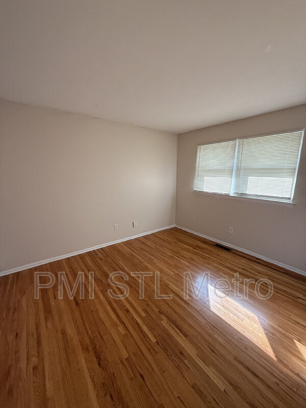 Foto del edificio - 4924 Spring Forest Ln