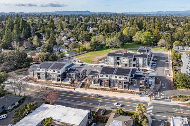Aerial Context - Woodmark Apartments