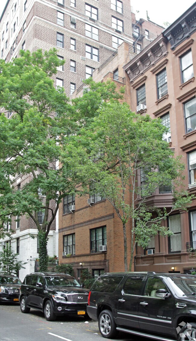 Foto del edificio - 44 E 63rd St