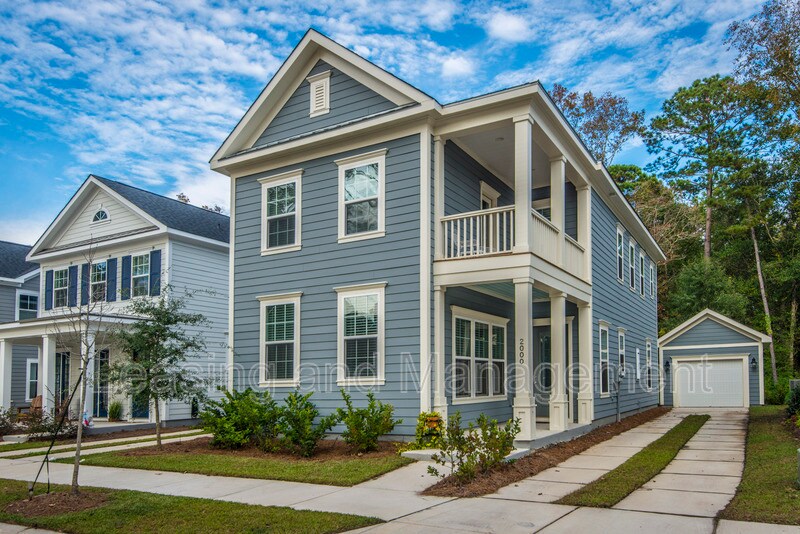 Foto principal - 2000 Fleming Woods Road