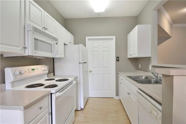 Building Photo - 606 Sonie Dr