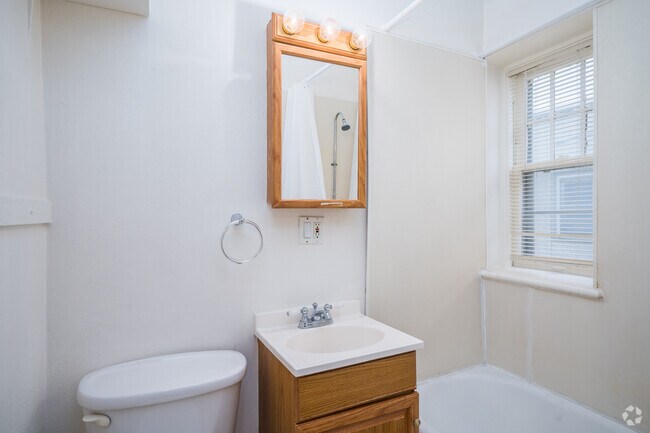 Interior Photo - Varsity Apartments