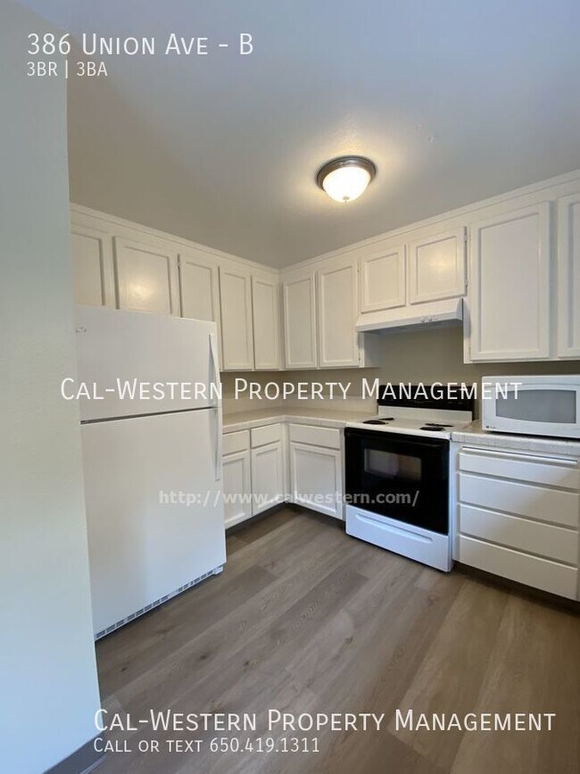 Building Photo - $3,400 3/2.5 The Grove in Campbell