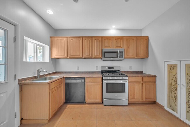 Foto del edificio - 322 Webster Ave
