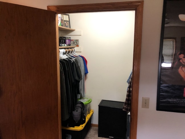 Building Photo - 611 Seminole Way