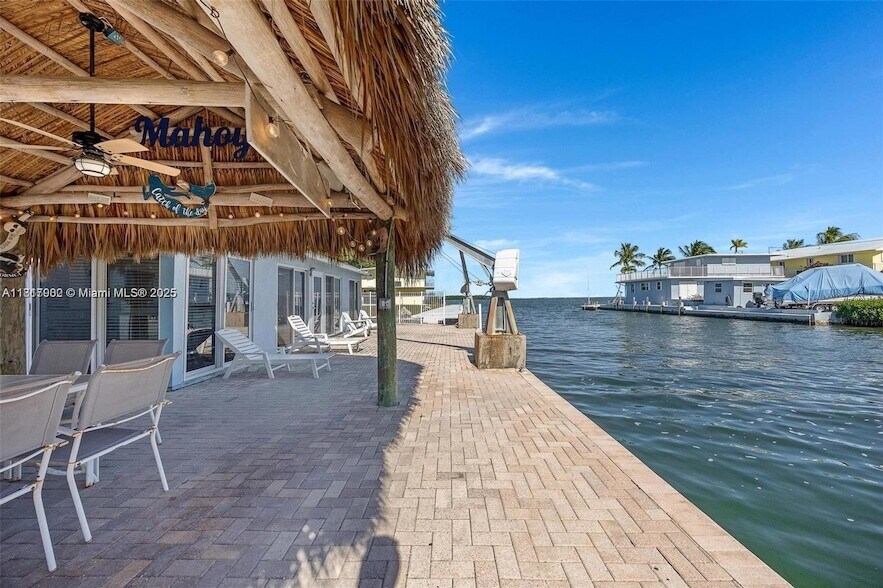 Foto principal - 230 Jolly Roger Dr