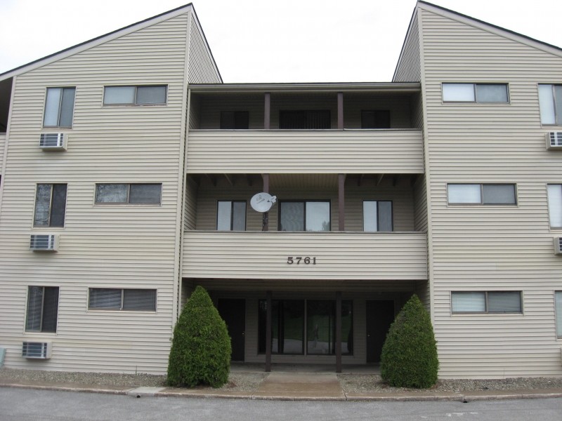 Primary Photo - 5761 Carriage Hill Dr