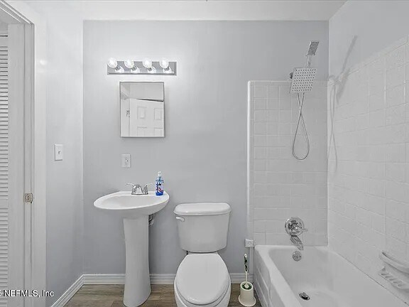 Foto del edificio - 1604 Husson Ave