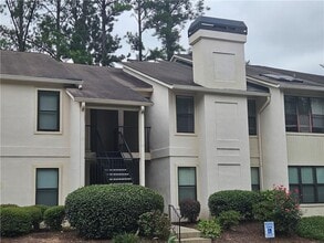 Building Photo - 2520 Huntingdon Chase