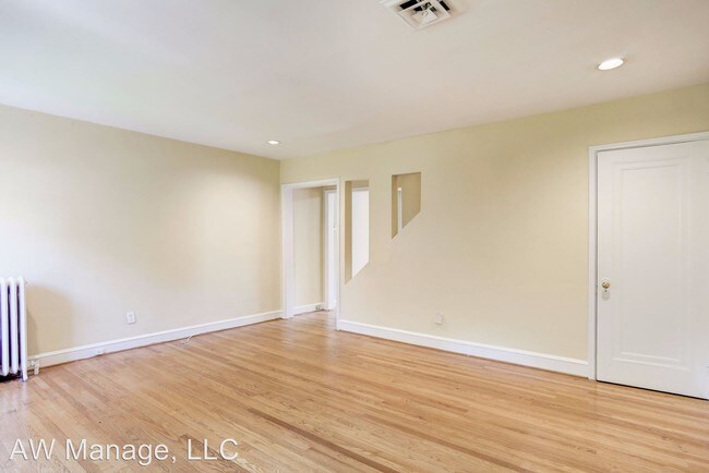 Foto del edificio - 3 br, 2 bath House - 3626 S St NW