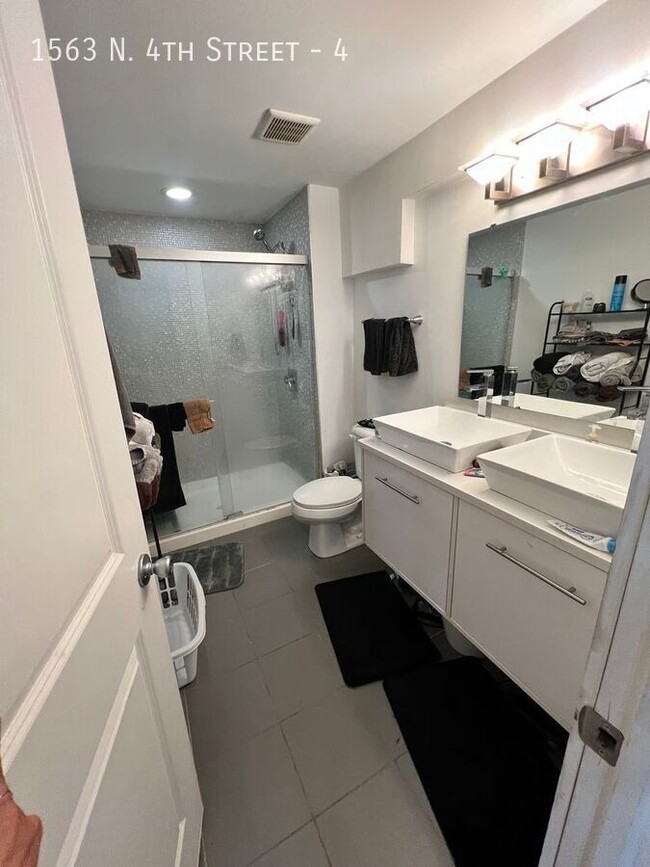 Foto del edificio - 1563 N 4th St