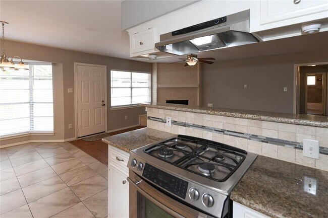 Building Photo - 5334 Friar Tuck Dr