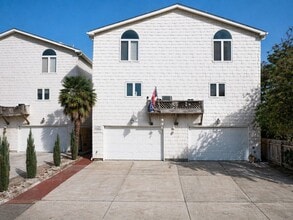 Building Photo - 4652 Lookout Rd