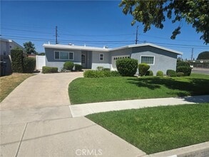 Building Photo - 5769 E Oakbrook St