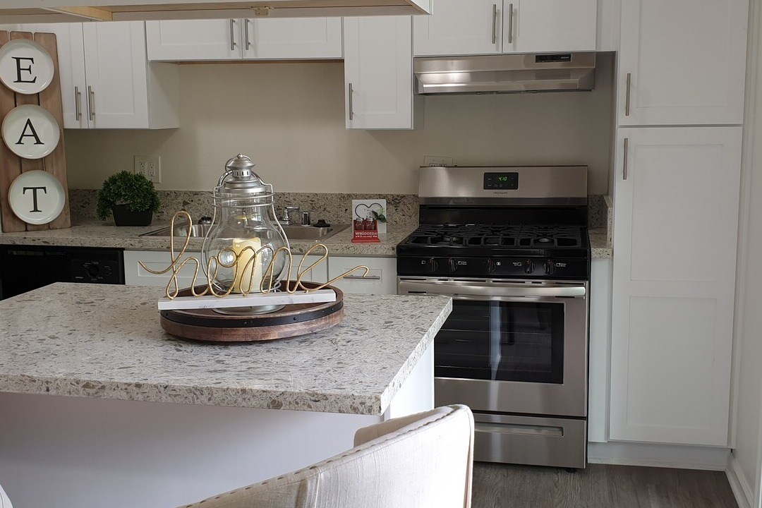 Regency Plaza Apartment Homes Apartments in Anaheim, CA