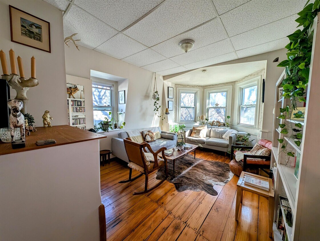 Foto principal - 378 Windsor St