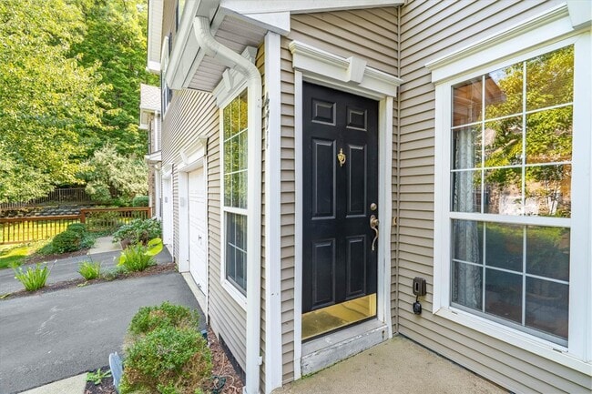 Building Photo - 471 Mahogany Ct