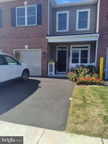 Building Photo - 16791 River View Cir