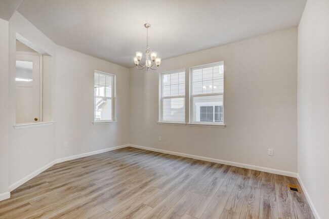 Foto del edificio - Meridian International 5 Bedroom 4 Bath Ho...