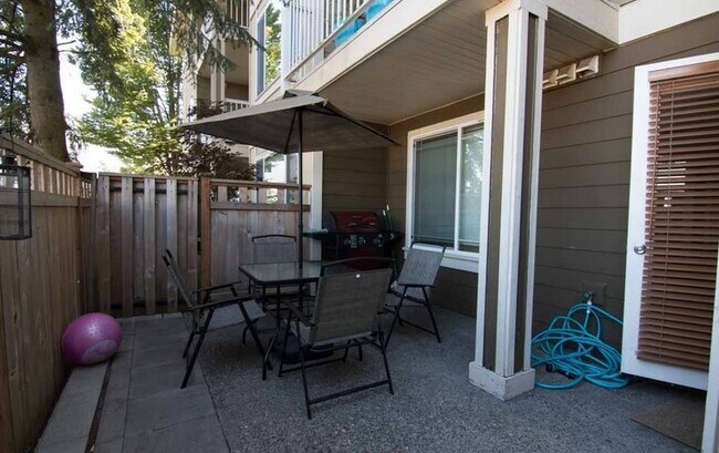 Foto del edificio - 937 N 200th St