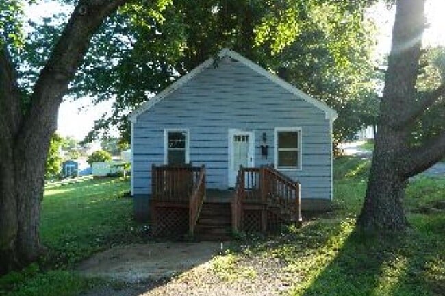 Building Photo - 2 Bedroom House Near University of Lynchburg