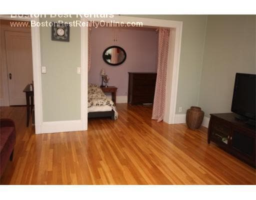 Primary Photo - 1091 Boylston St