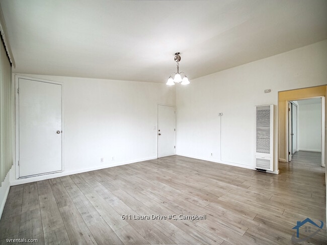 Building Photo - 611 Laura Dr Building Photo - 611 Laura Dr