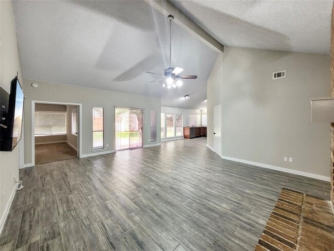 Building Photo - 10814 Golden Grain Dr