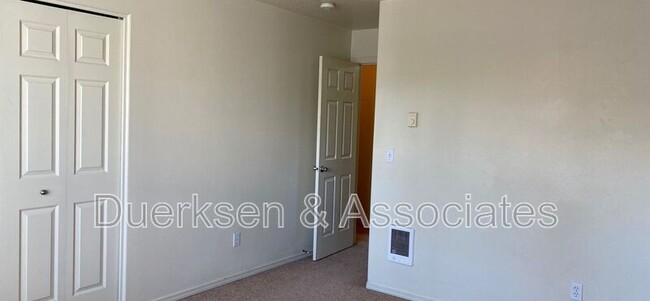 Foto del edificio - 2837 SW Western Blvd