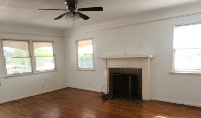 Foto del edificio - 1855 N Avenue 53