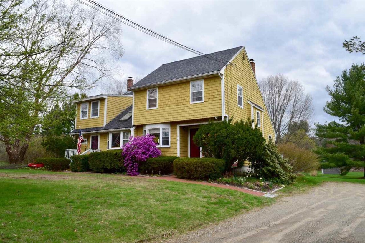 Primary Photo - 165 Bunker Hill Ave